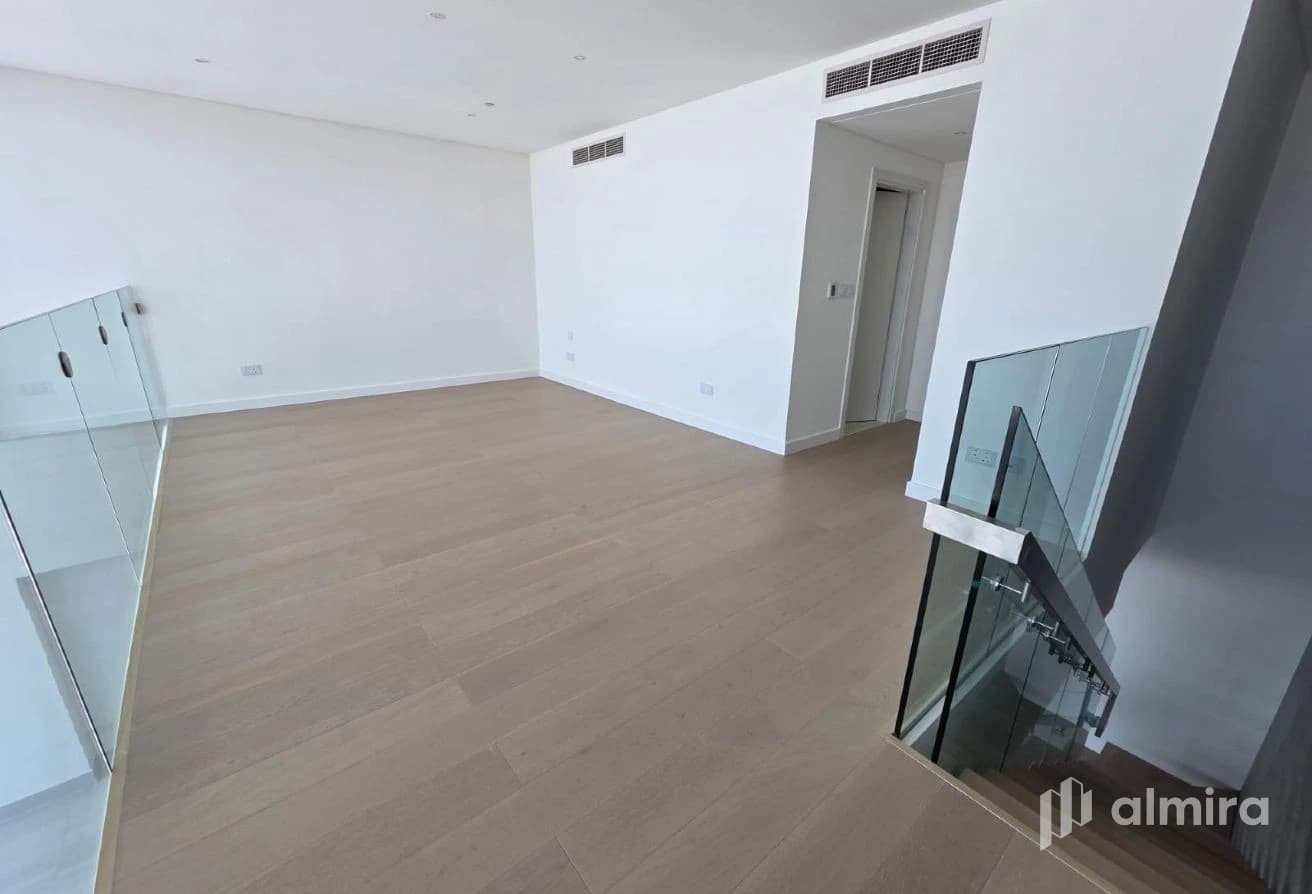 1BR Loft | Full Sea View | High Floor | Vacant