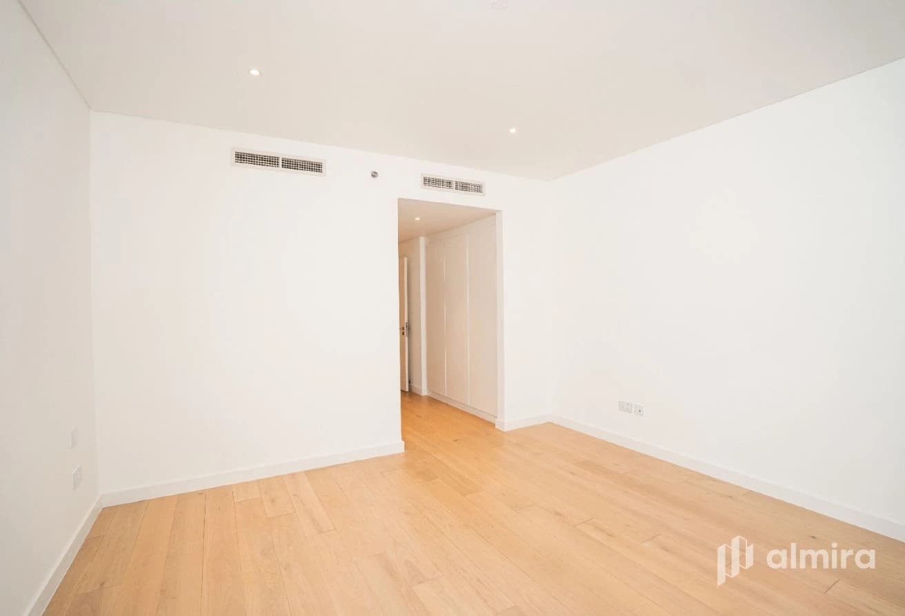 Sea Facing | 2BR+Maid | Huge Balcony