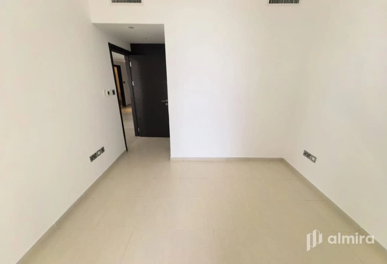 Highly Maintained | 1 Payment | Spacious Layout