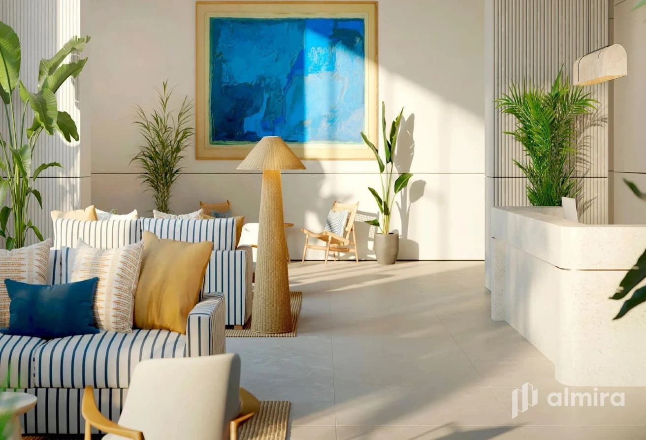 Corner | Open View of the Pool | Luxury Living