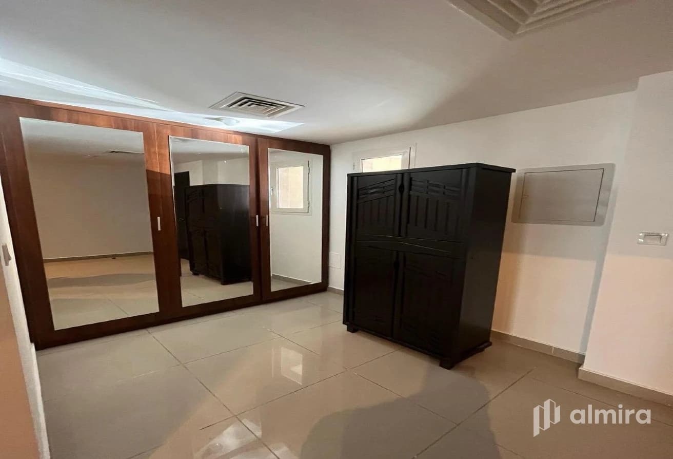 Single Row | Upgraded | Semi-Furnished