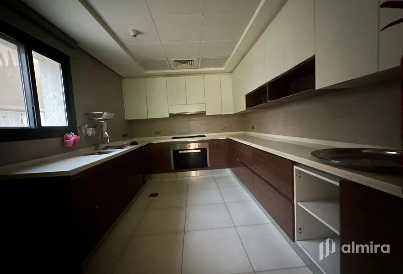Move In Ready | Next To Corner | Luxury Living