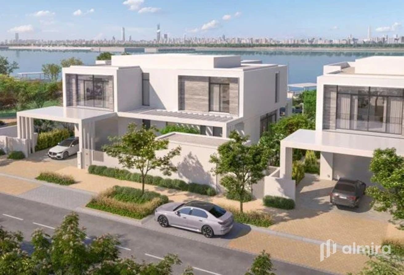 Near Community Club | Luxurious Living |Waterfront