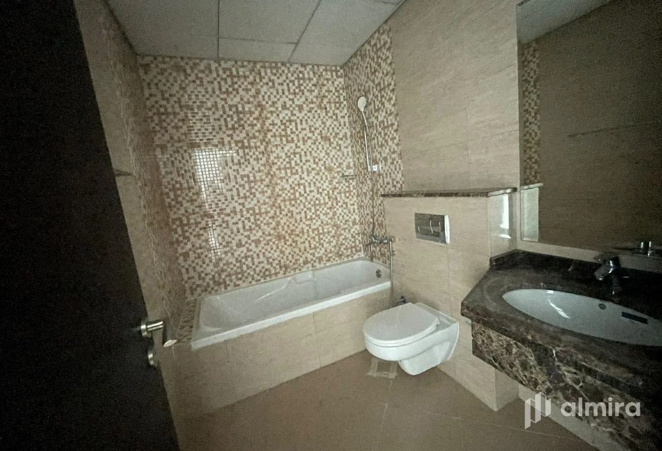 Spacious Layout | Well Maintained | 1 Payment