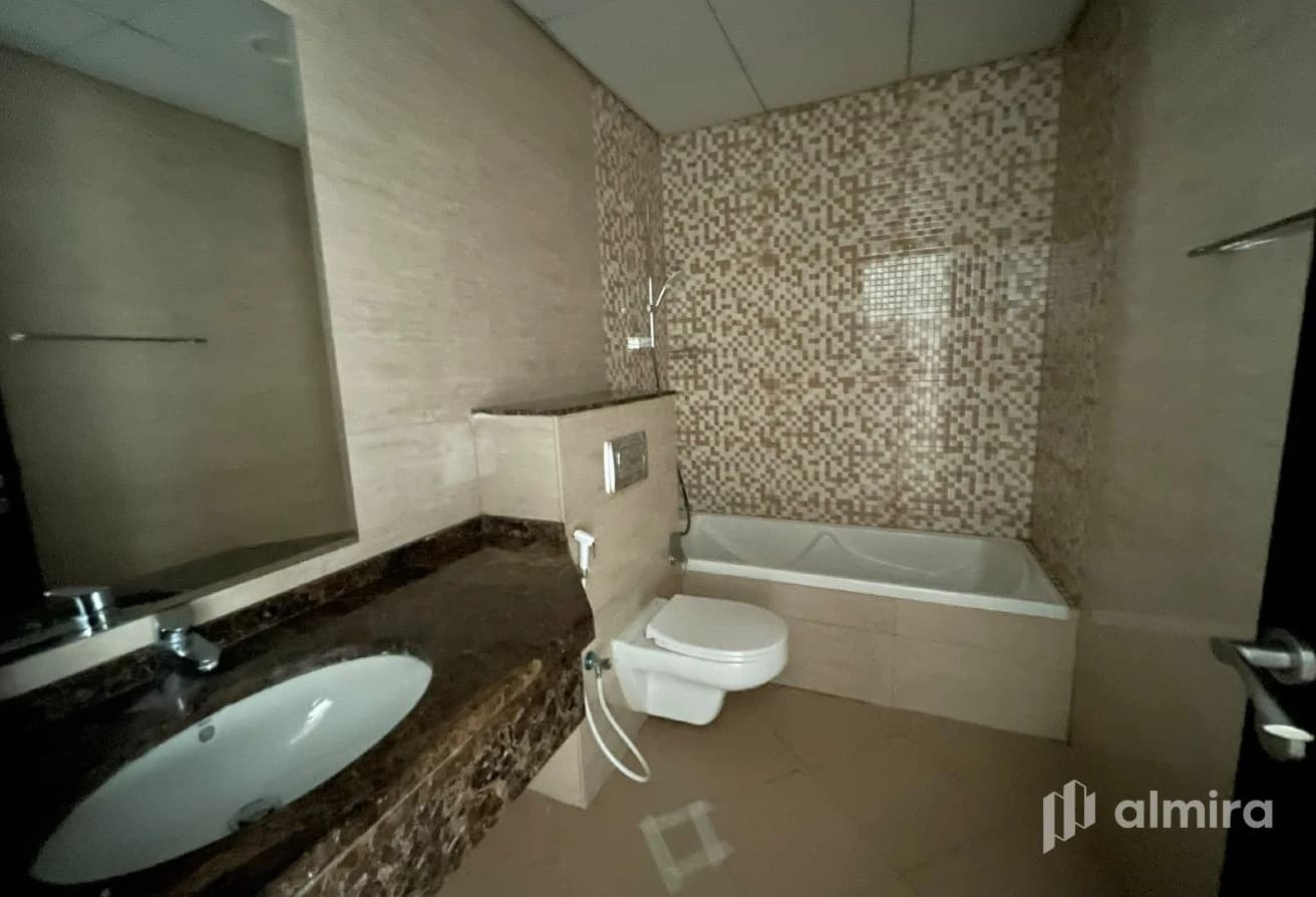 Spacious Layout | Well Maintained | 1 Payment
