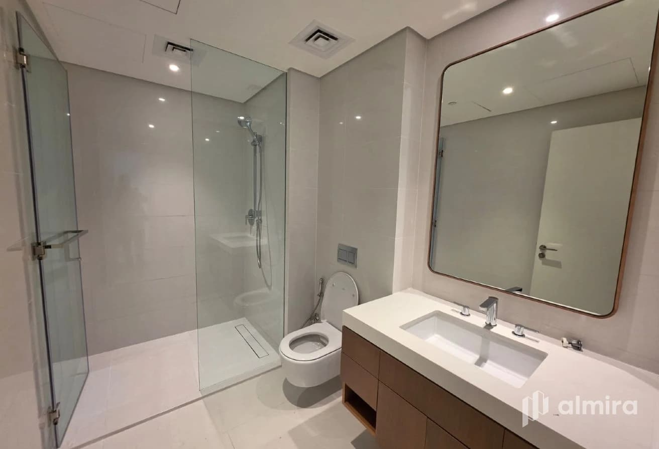 Simplex |Sea and Zayed Museum View| Semi Furnished