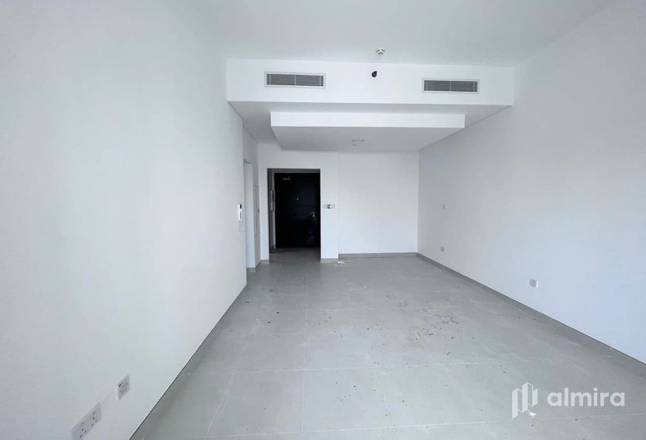 Highly Maintained | Vibrant Living | Prime Area