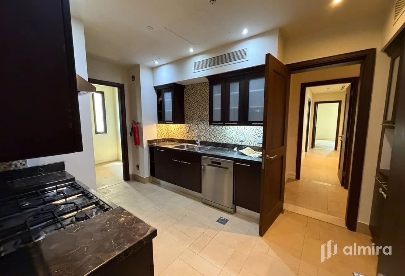 3BR+Maid | Corner Unit | Community View