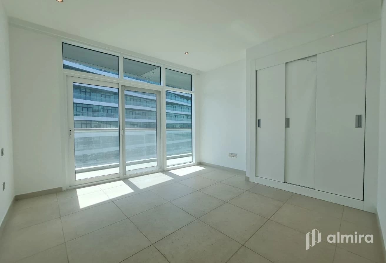Vacant | Utilities Included | Sea View